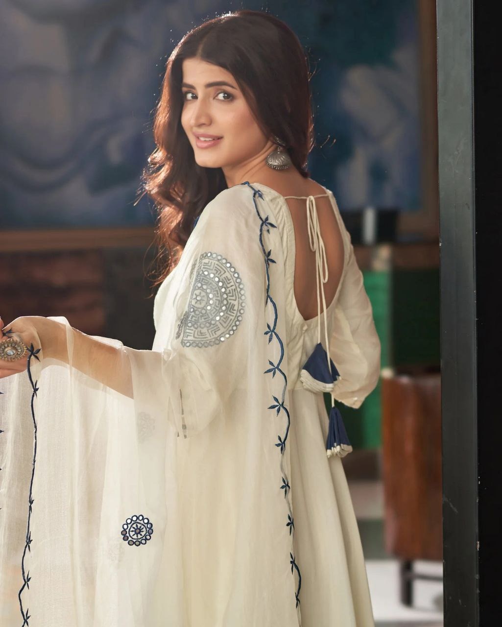 Pearl Whisper – Premium Vichitra Silk Kurti & Dupatta Set