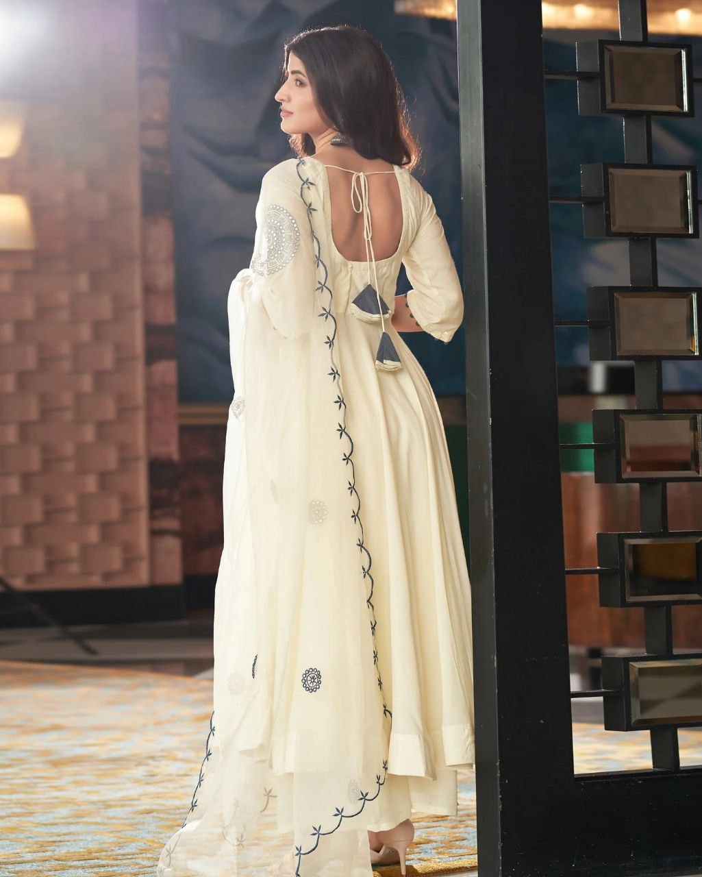 Pearl Whisper – Premium Vichitra Silk Kurti & Dupatta Set