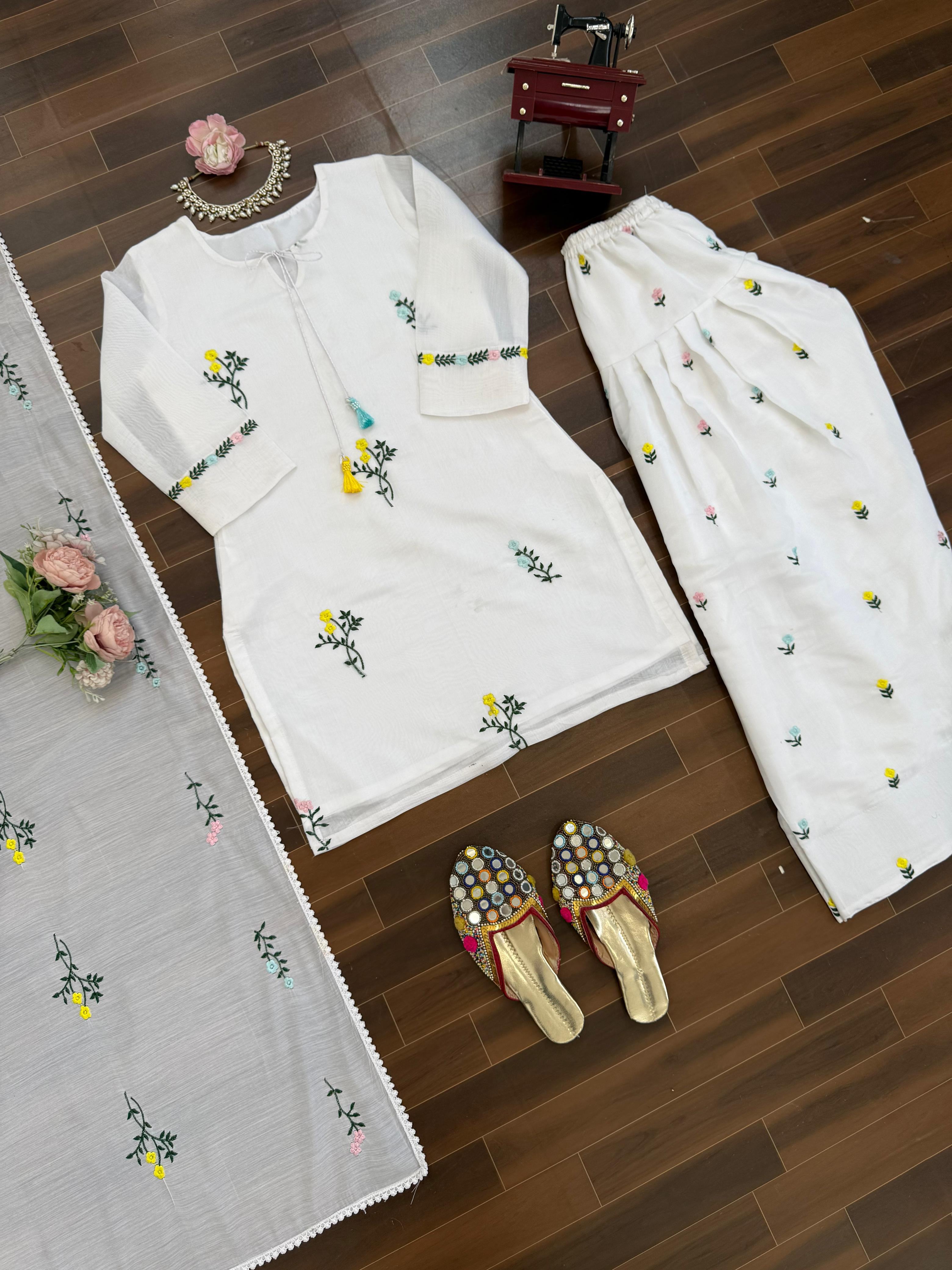 Grace in Every Thread – Premium Mull Chanderi Kurta Farshi Set