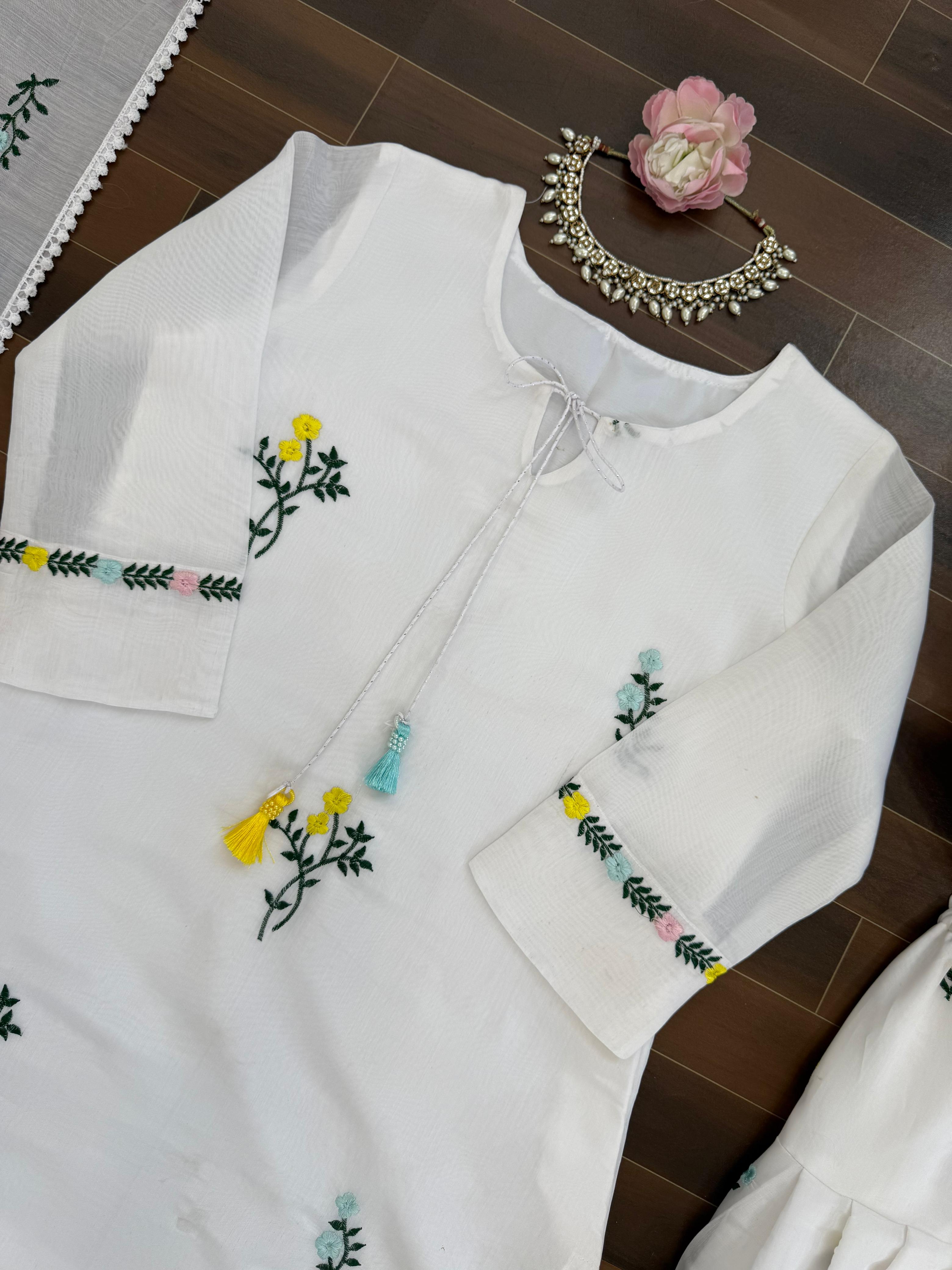 Grace in Every Thread – Premium Mull Chanderi Kurta Farshi Set