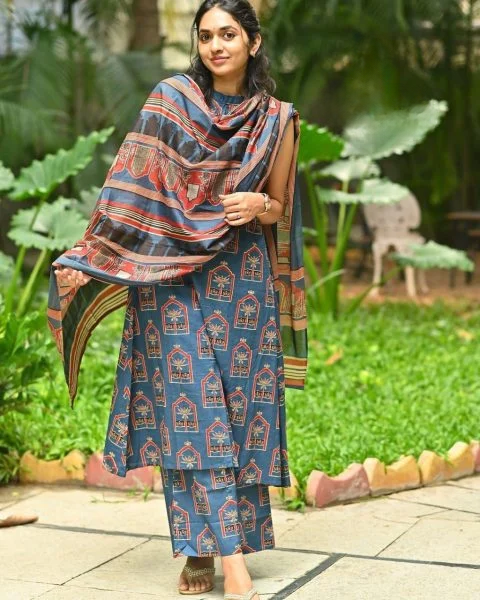 Stylish Pure Cotton Comfortable Suit