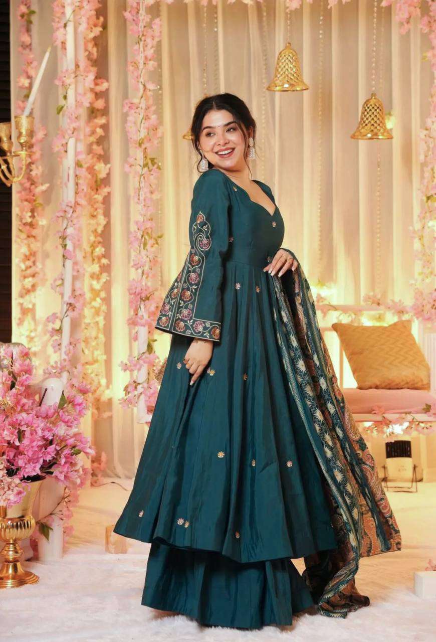 Trendy Teal Kurti Set with Palazzo & Dupatta